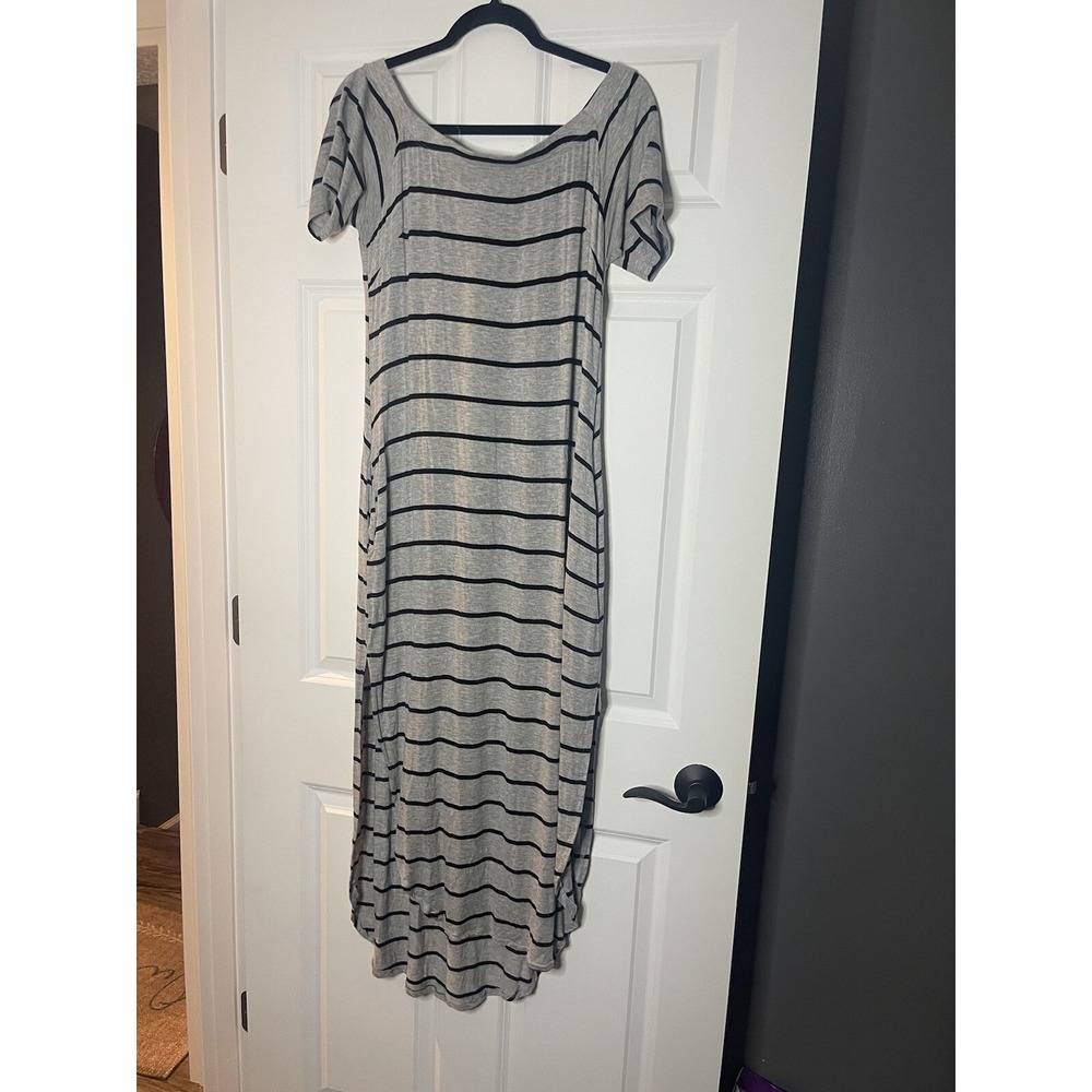 Venus Off The Shoulder Maxi dress large gray black striped with pockets
